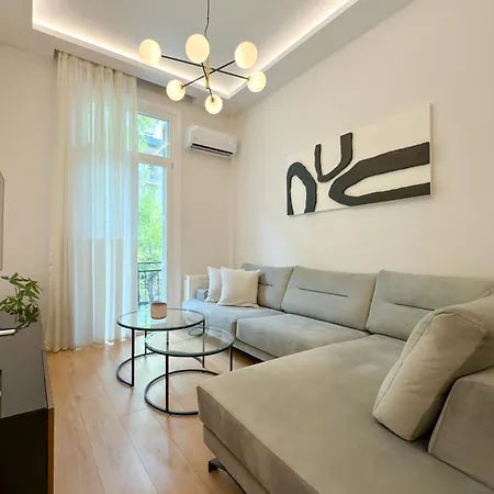 Luxury Downtown A1 *