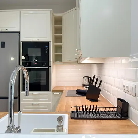 Luxury Downtown A1 شقة *