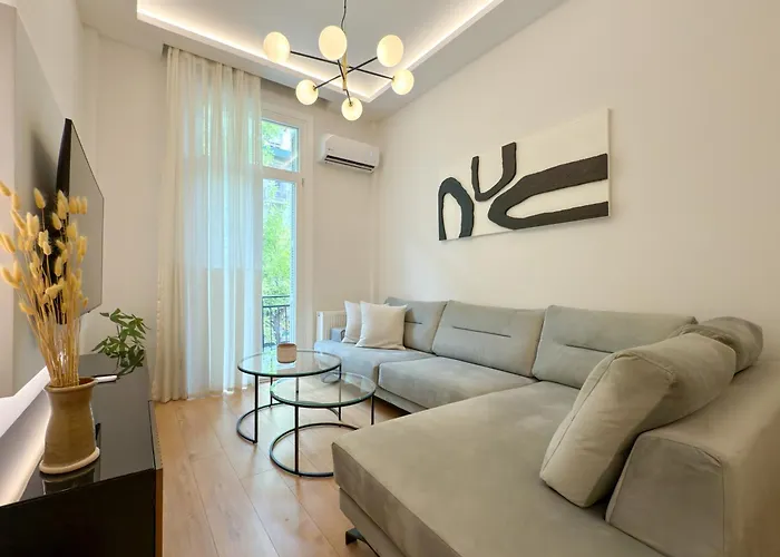 Luxury Downtown A1 *