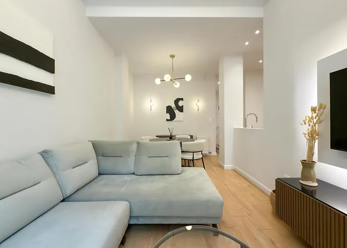 아파트 Luxury Downtown A1 *